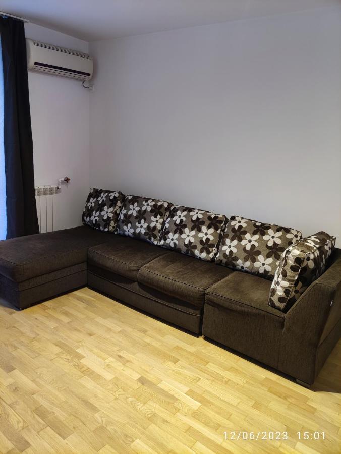 Fabian Central Apartment Bucharest Luaran gambar