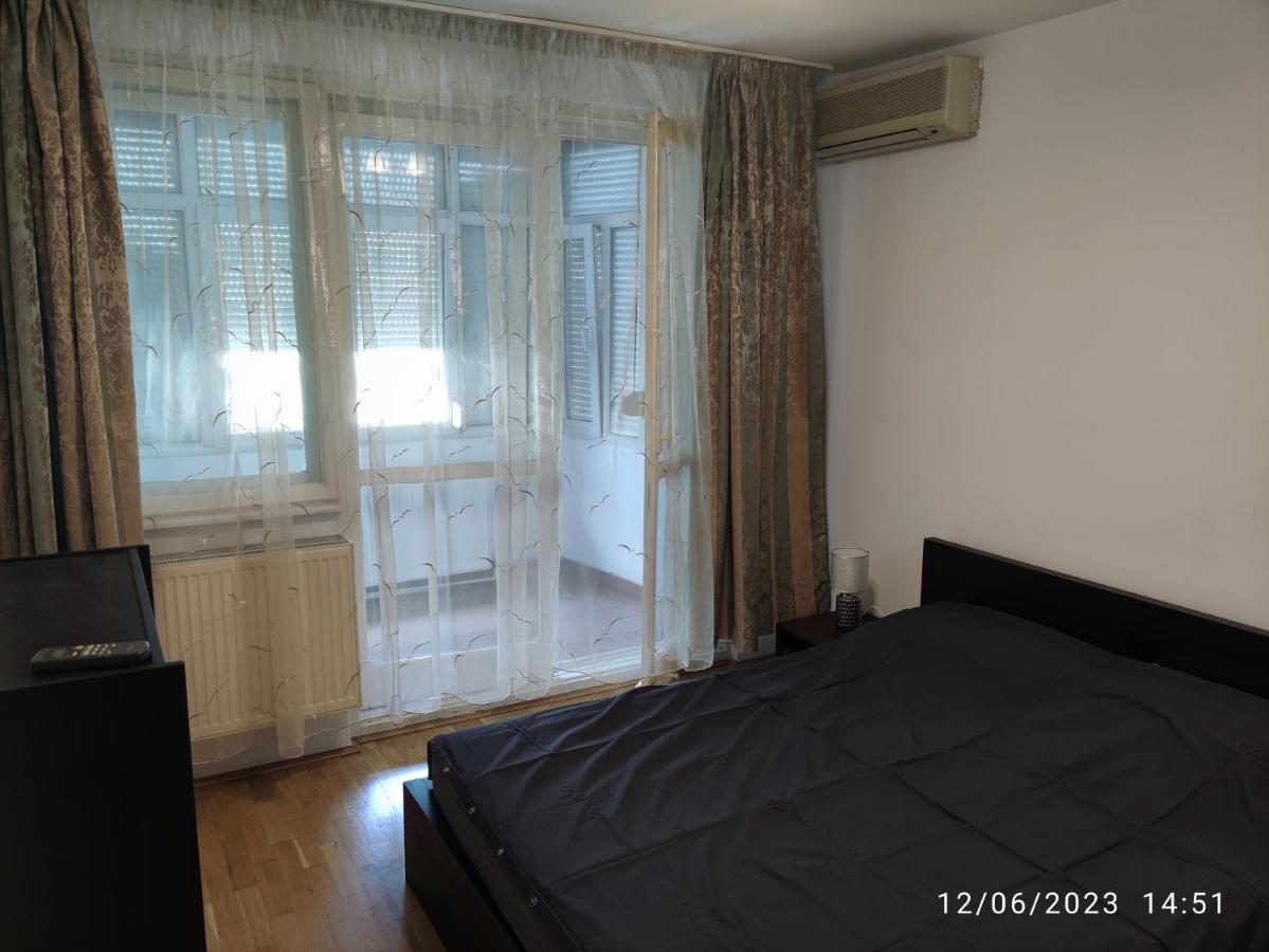 Fabian Central Apartment Bucharest Luaran gambar